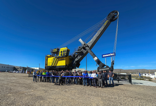 Komatsu unveils historic P&H 2100BL shovel monument at Elko